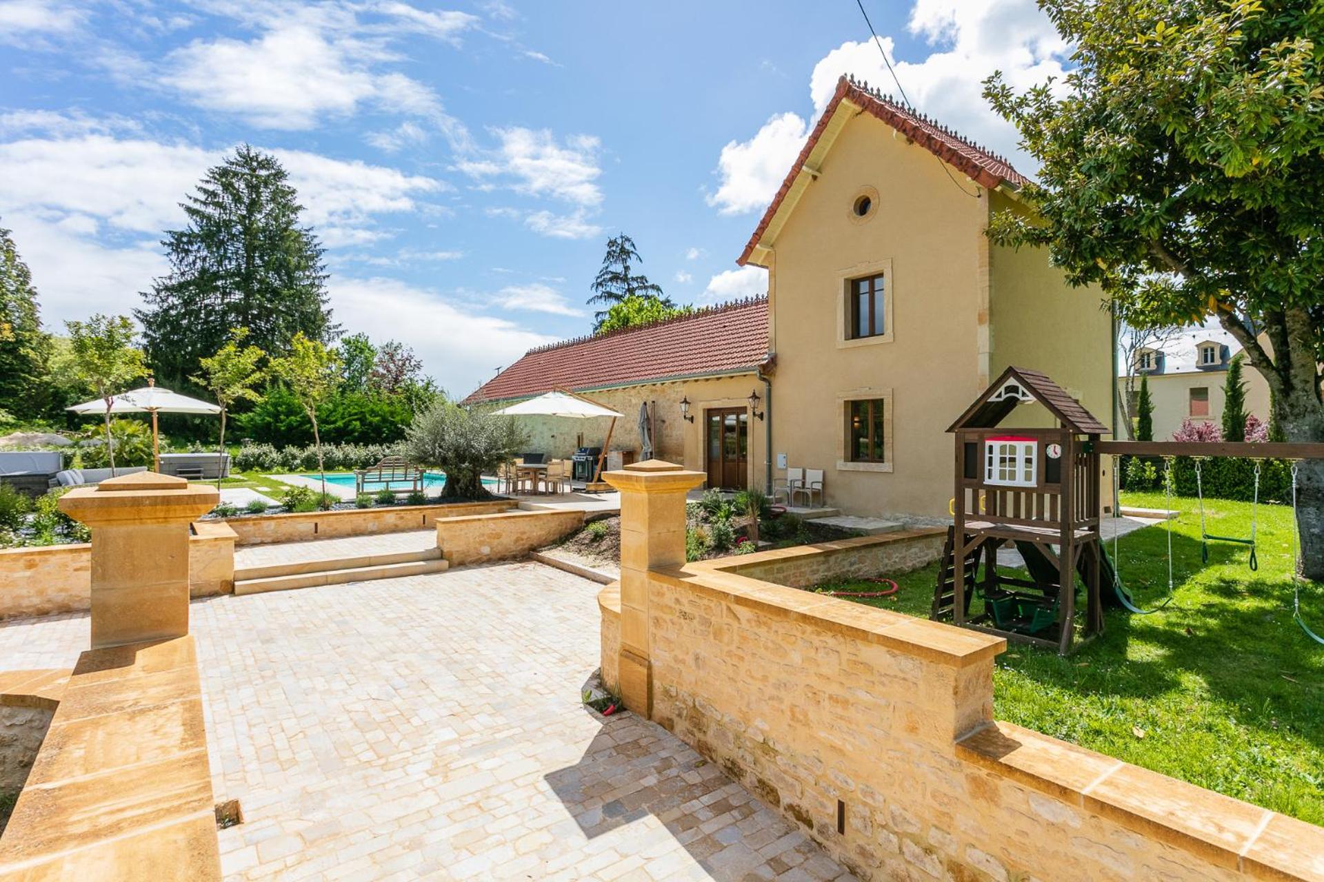 Guardian House Of Chateau Monteil With Heated Pool And Jacuzzi Villa Calviac-en-Perigord Exterior foto